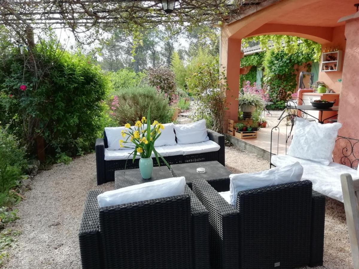 Chambre D'Hote Le Mas Des Romarins Les Arcs-sur-Argens Exteriér fotografie